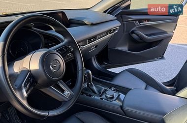 Хэтчбек Mazda 3 2024 в Киеве