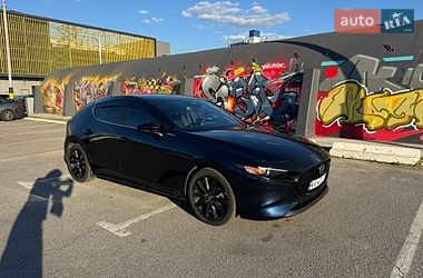Хэтчбек Mazda 3 2024 в Киеве