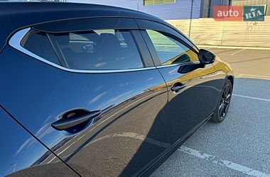 Хэтчбек Mazda 3 2024 в Киеве