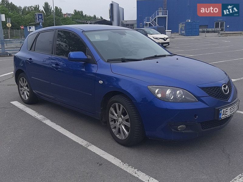 Хэтчбек Mazda 3 2006 в Днепре