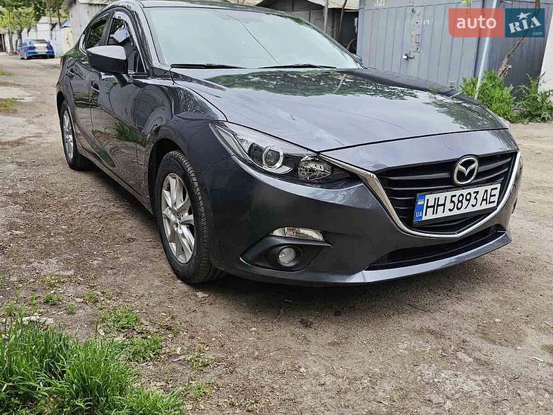 Седан Mazda 3 2016 в Одесі