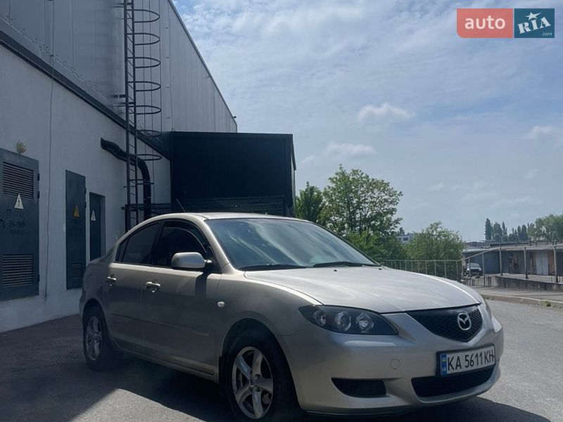 Седан Mazda 3 2004 в Киеве