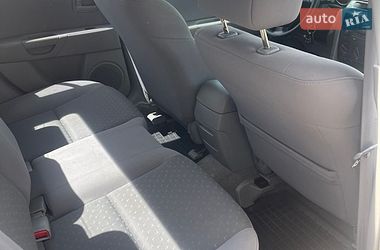 Седан Mazda 3 2004 в Киеве