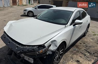 Седан Mazda 3 2019 в Киеве