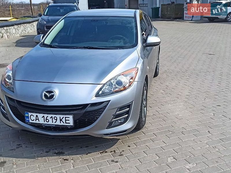 Хэтчбек Mazda 3 2009 в Смеле фото Хэтчбек Mazda 3 2009 в Смеле