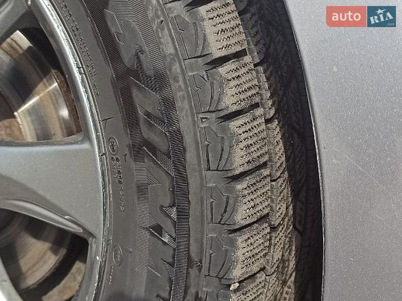 Хэтчбек Mazda 3 2009 в Смеле
