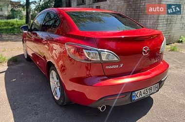 Седан Mazda 3 2009 в Ніжині