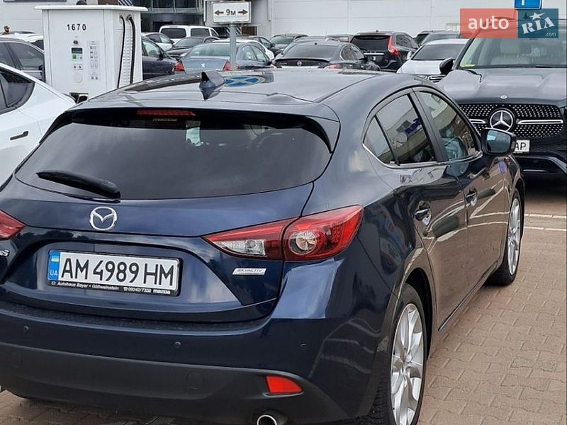 Хэтчбек Mazda 3 2015 в Житомире