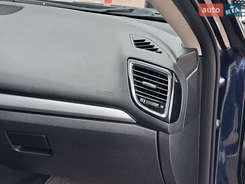 Хэтчбек Mazda 3 2015 в Житомире