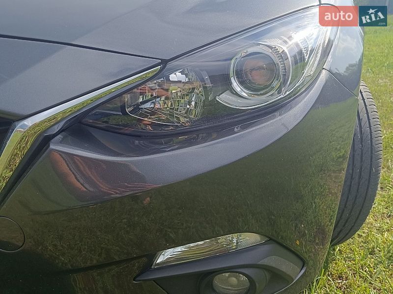 Хетчбек Mazda 3 2016 в Запоріжжі