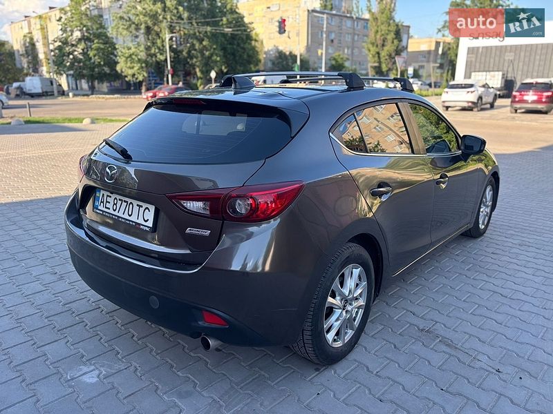 Хетчбек Mazda 3 2014 в Дніпрі