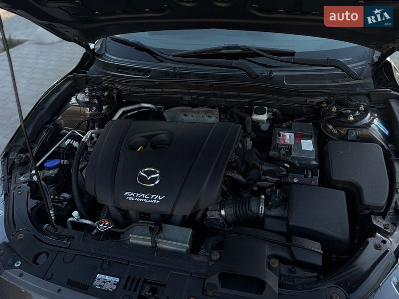 Хетчбек Mazda 3 2014 в Дніпрі