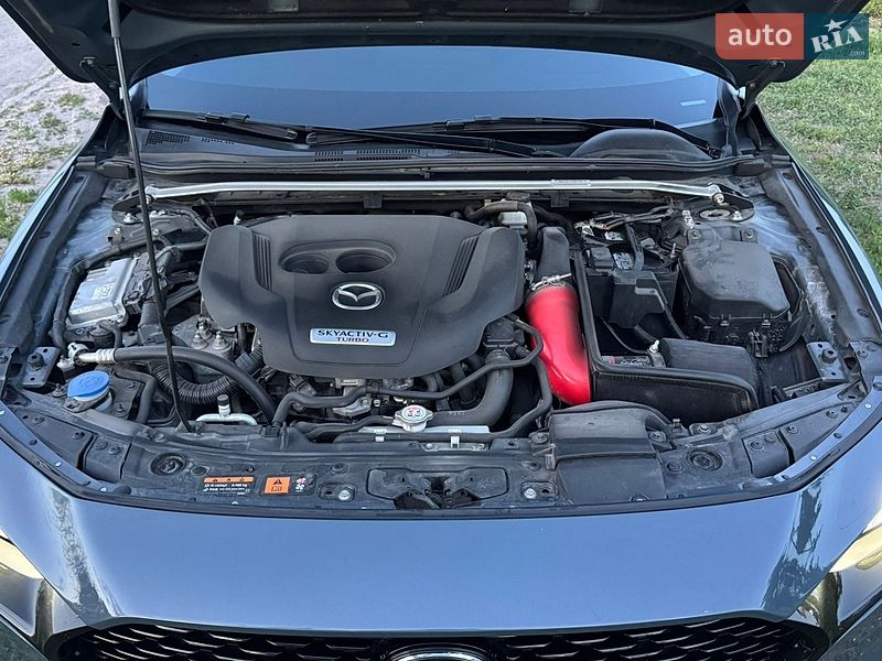 Седан Mazda 3 2022 в Днепре