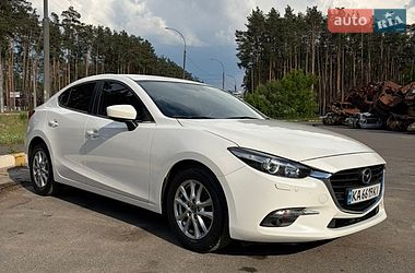 Седан Mazda 3 2017 в Ирпене