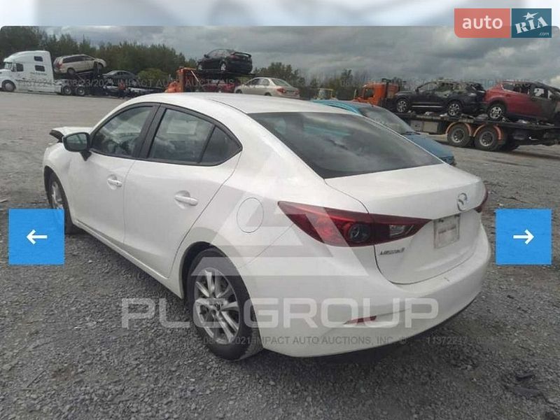 Седан Mazda 3 2015 в Ірпені