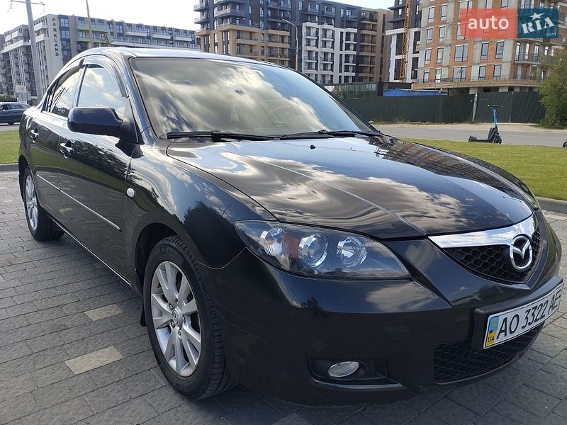 Седан Mazda 3 2007 в Ужгороде