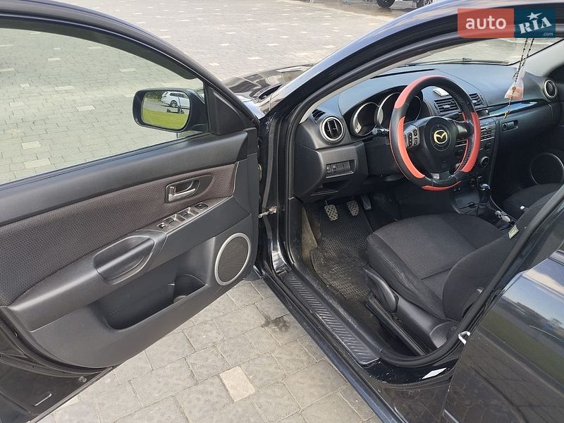 Седан Mazda 3 2007 в Ужгороде