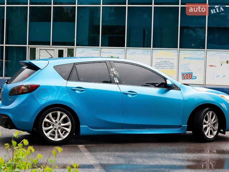 Хэтчбек Mazda 3 2010 в Кривом Роге