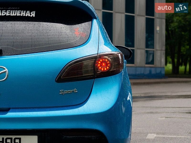 Хэтчбек Mazda 3 2010 в Кривом Роге