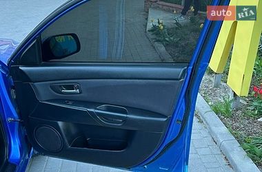 Хэтчбек Mazda 3 2005 в Желтых Водах