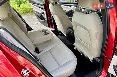 Седан Mazda 3 2019 в Киеве
