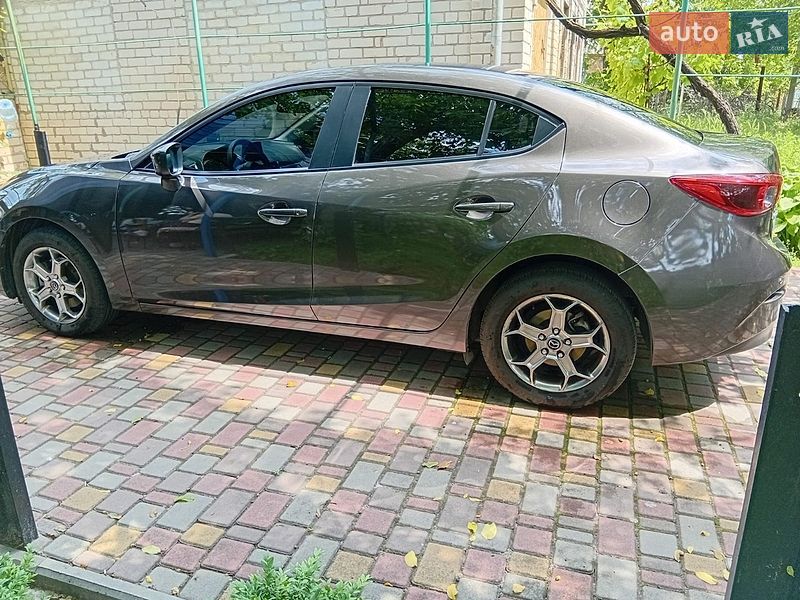 Хетчбек Mazda 3 2017 в Запоріжжі фото 4 Хетчбек Mazda 3 2017 в Запоріжжі