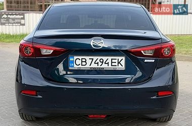 Седан Mazda 3 2017 в Киеве