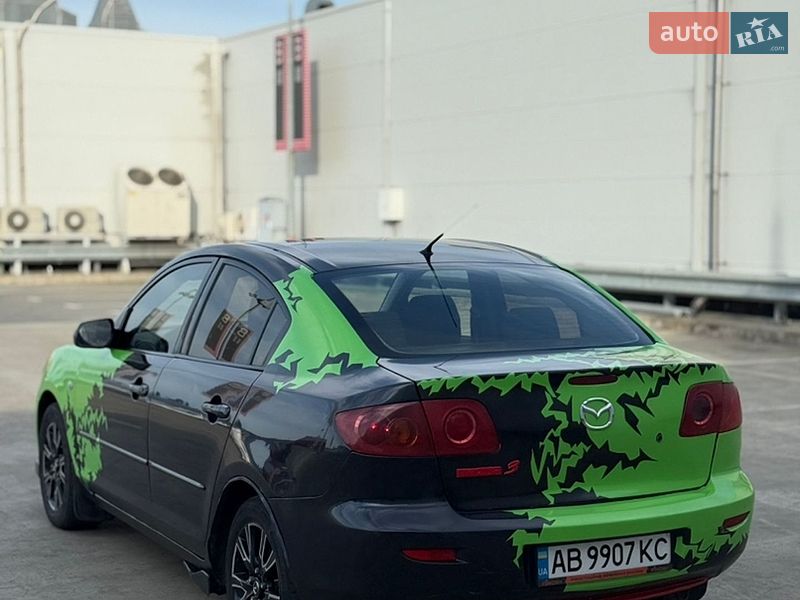 Седан Mazda 3 2004 в Києві