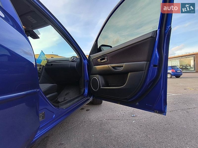 Хэтчбек Mazda 3 2006 в Житомире