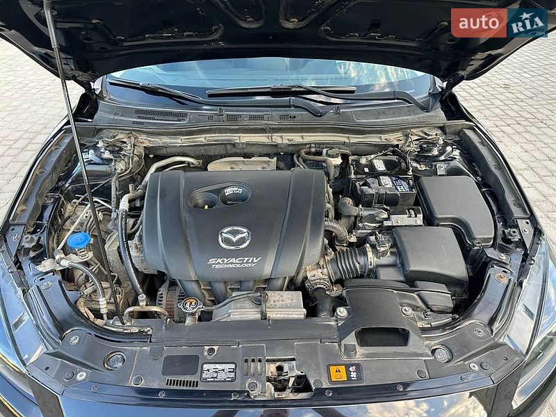 Седан Mazda 3 2018 в Коломые