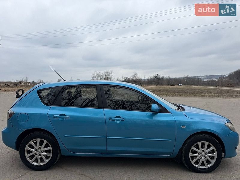 Хетчбек Mazda 3 2006 в Первомайську