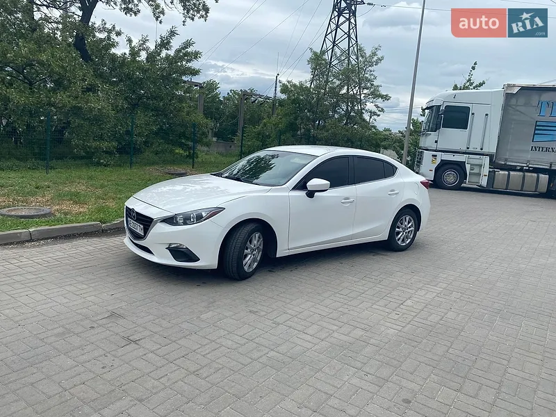Mazda 3 2016
