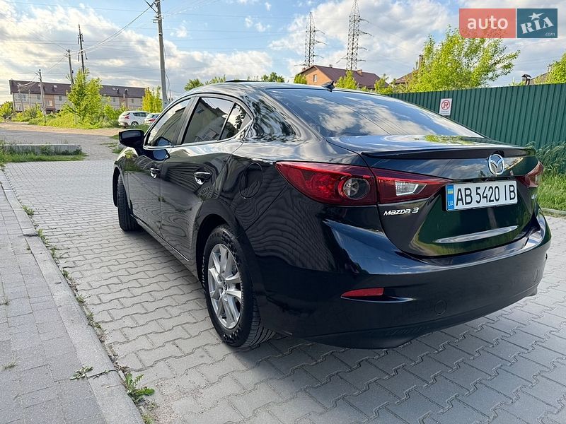 Седан Mazda 3 2013 в Виннице