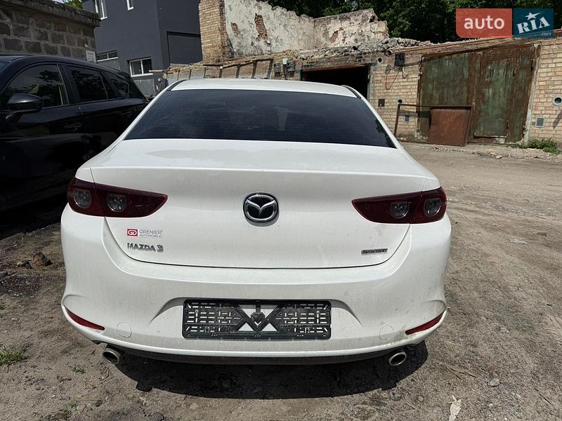 Седан Mazda 3 2019 в Киеве