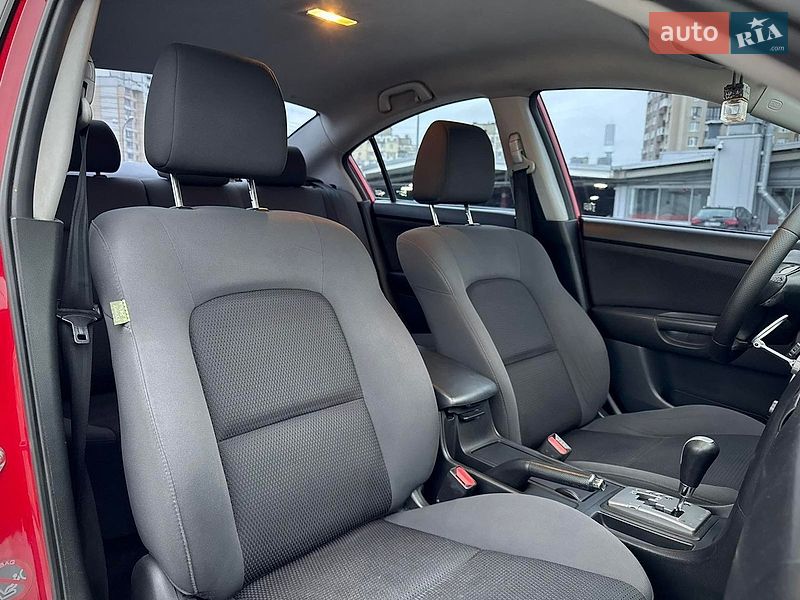 Седан Mazda 3 2008 в Киеве