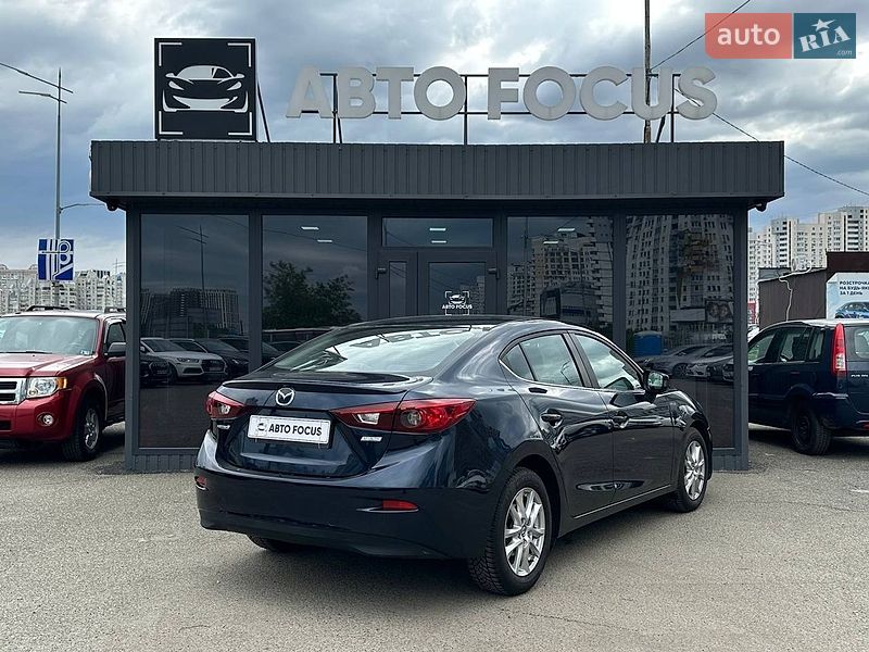 Седан Mazda 3 2013 в Киеве