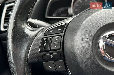 Седан Mazda 3 2013 в Киеве