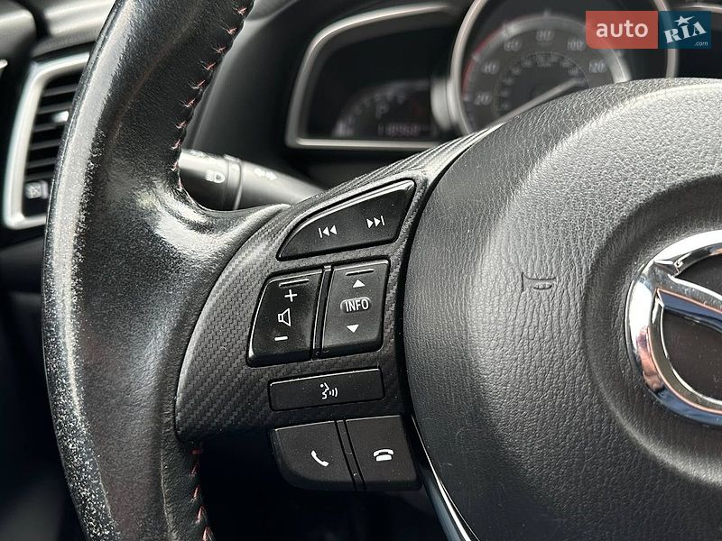 Седан Mazda 3 2013 в Киеве