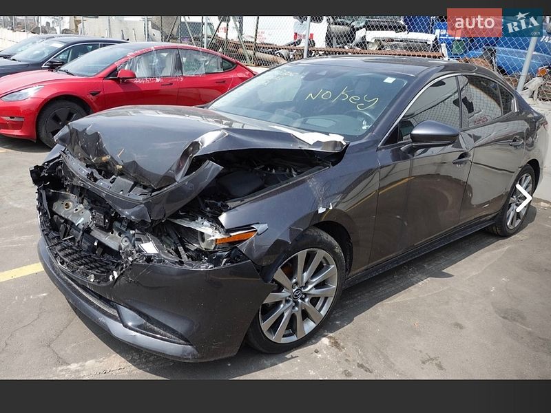 Седан Mazda 3 2020 в Києві