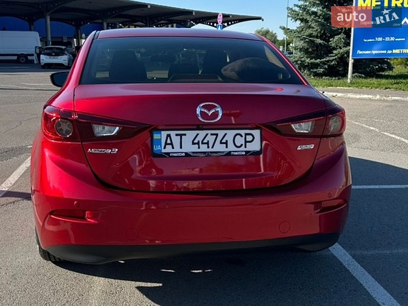 Седан Mazda 3 2015 в Ивано-Франковске