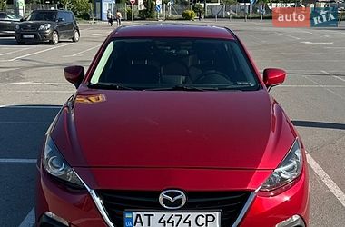 Седан Mazda 3 2015 в Ивано-Франковске