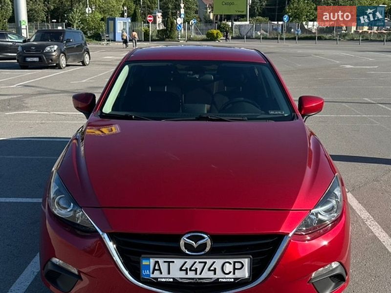 Седан Mazda 3 2015 в Ивано-Франковске