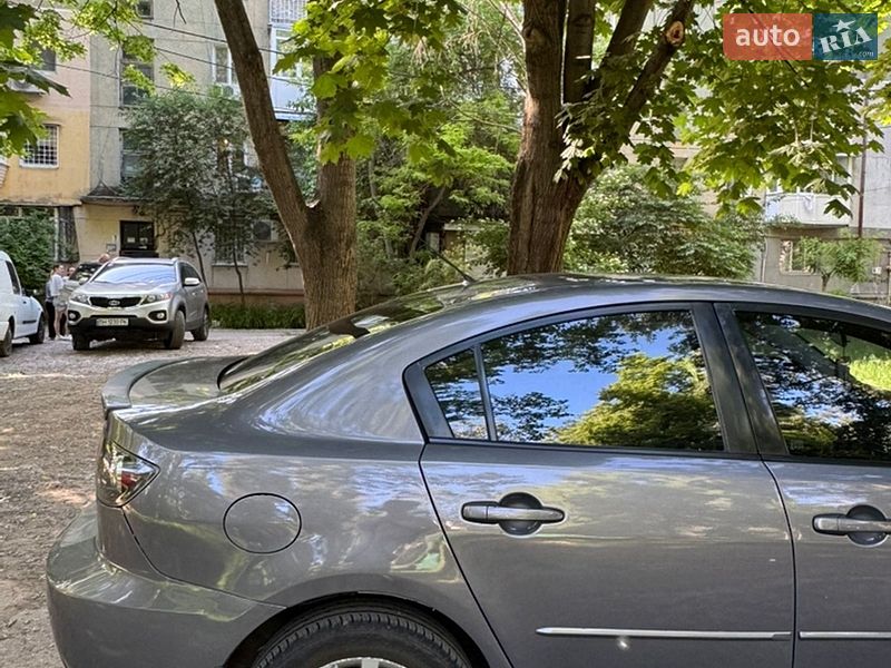 Седан Mazda 3 2006 в Одессе