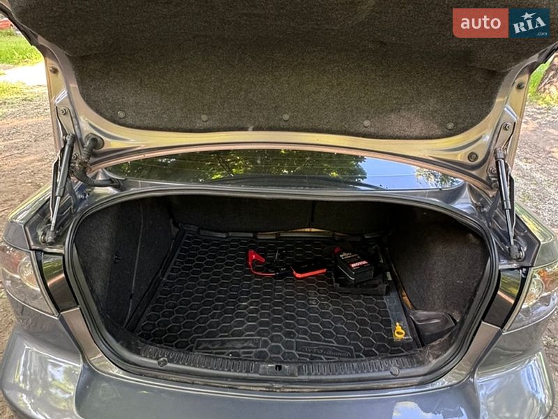 Седан Mazda 3 2006 в Одессе