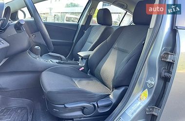 Седан Mazda 3 2013 в Киеве