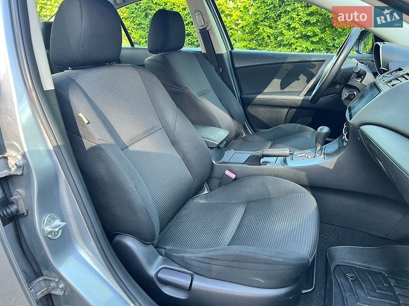 Седан Mazda 3 2013 в Києві
