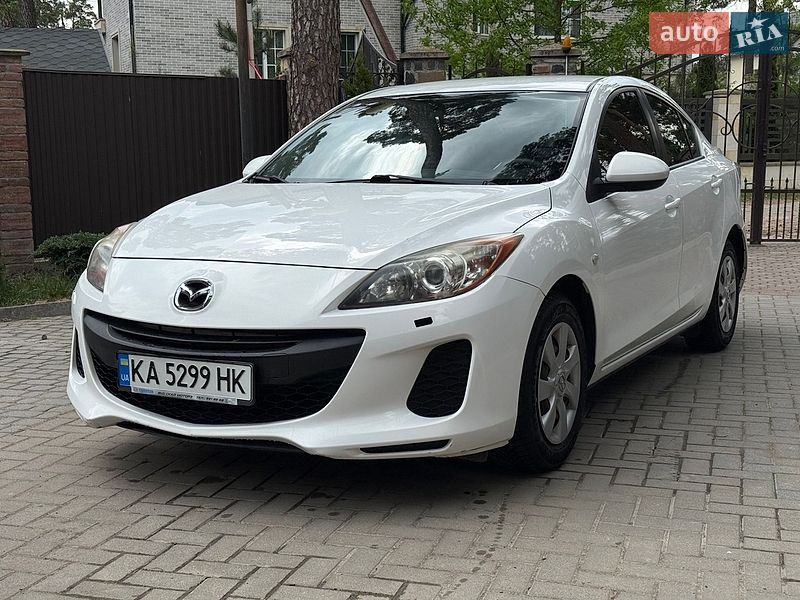 Седан Mazda 3 2011 в Львові