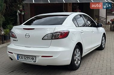 Седан Mazda 3 2011 в Львові