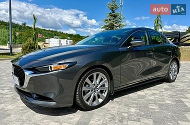 Седан Mazda 3 2023 в Львові