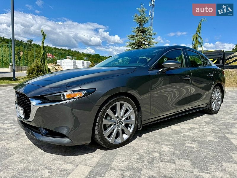 Седан Mazda 3 2023 в Львові